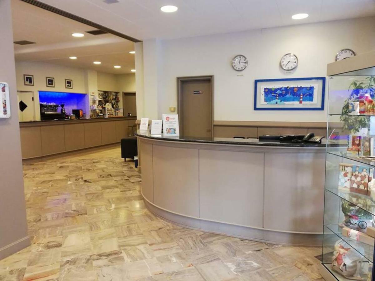 Hotel Touring Falconara Marittima Exterior photo
